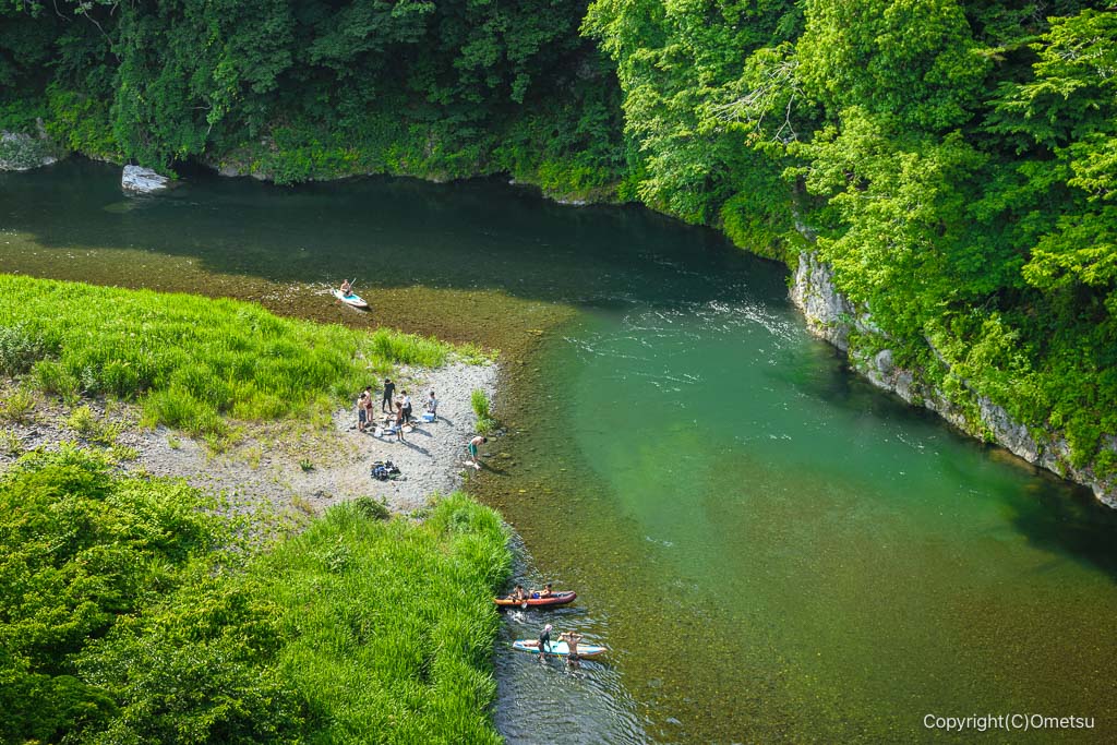 青梅市、多摩川のカヌー風景