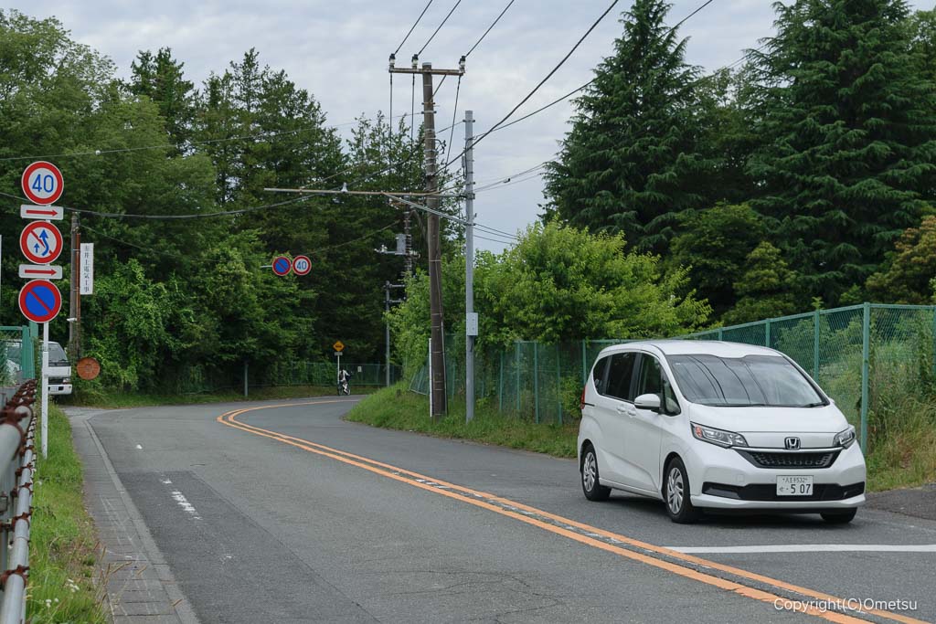 瑞穂町・エコパーク付近の道路