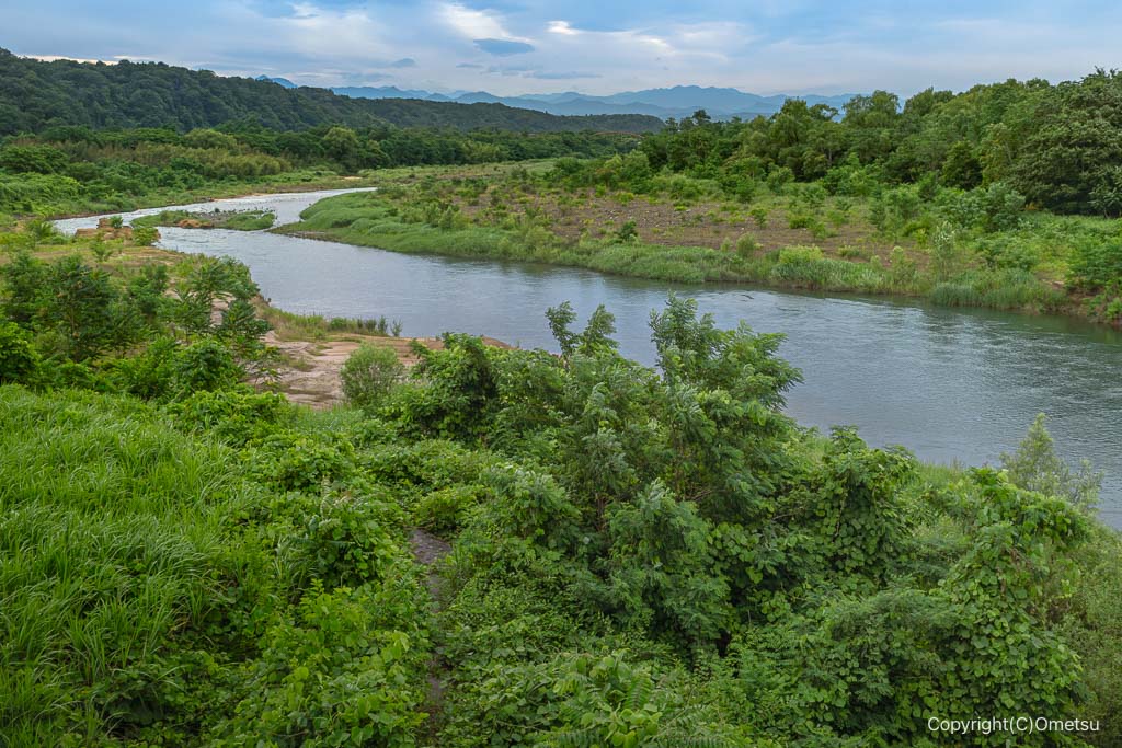 拝島橋からの、奥多摩の山々