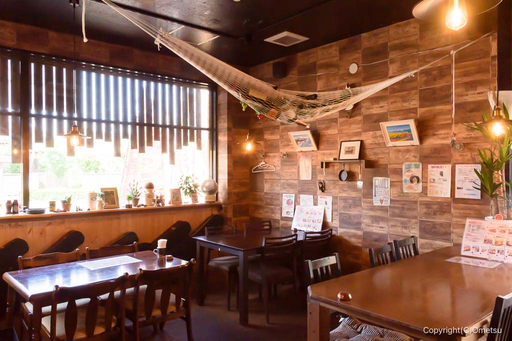 あきる野・ほらふき男爵の店内