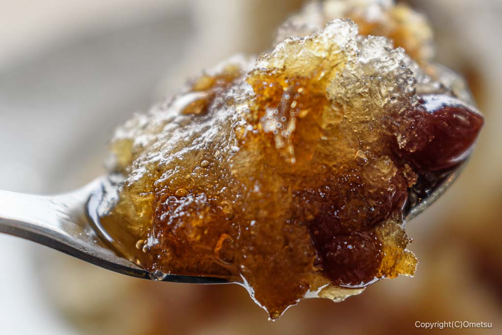 東京都・瑞穂町の「たこマックス」の黒糖・沖縄ぜんざいの、かき氷