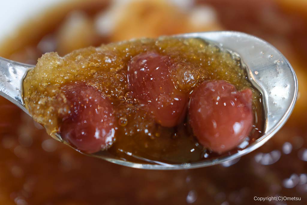 東京都・瑞穂町の「たこマックス」の黒糖・沖縄ぜんざいの、金時豆