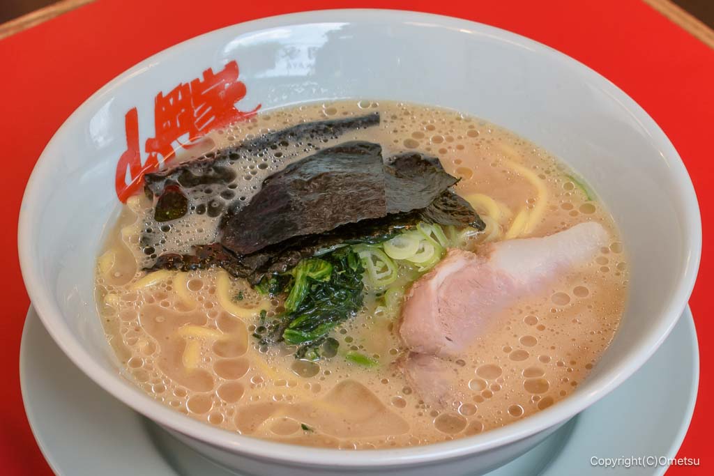 ラーメン山岡家の、醤油ラーメン