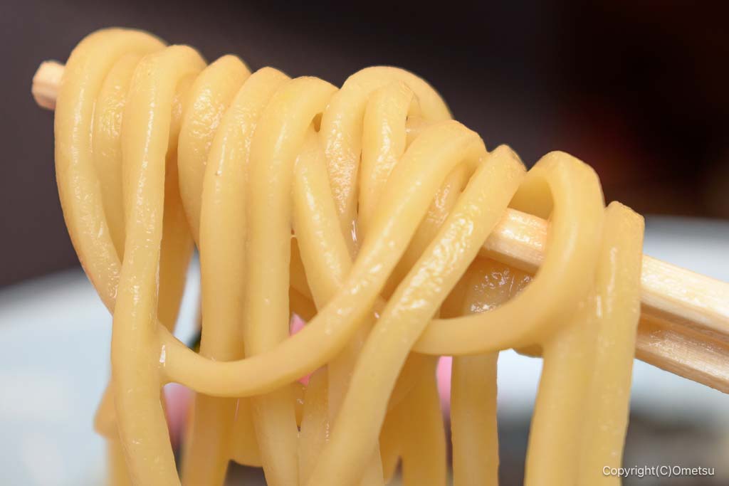 ラーメン山岡家の、太麺