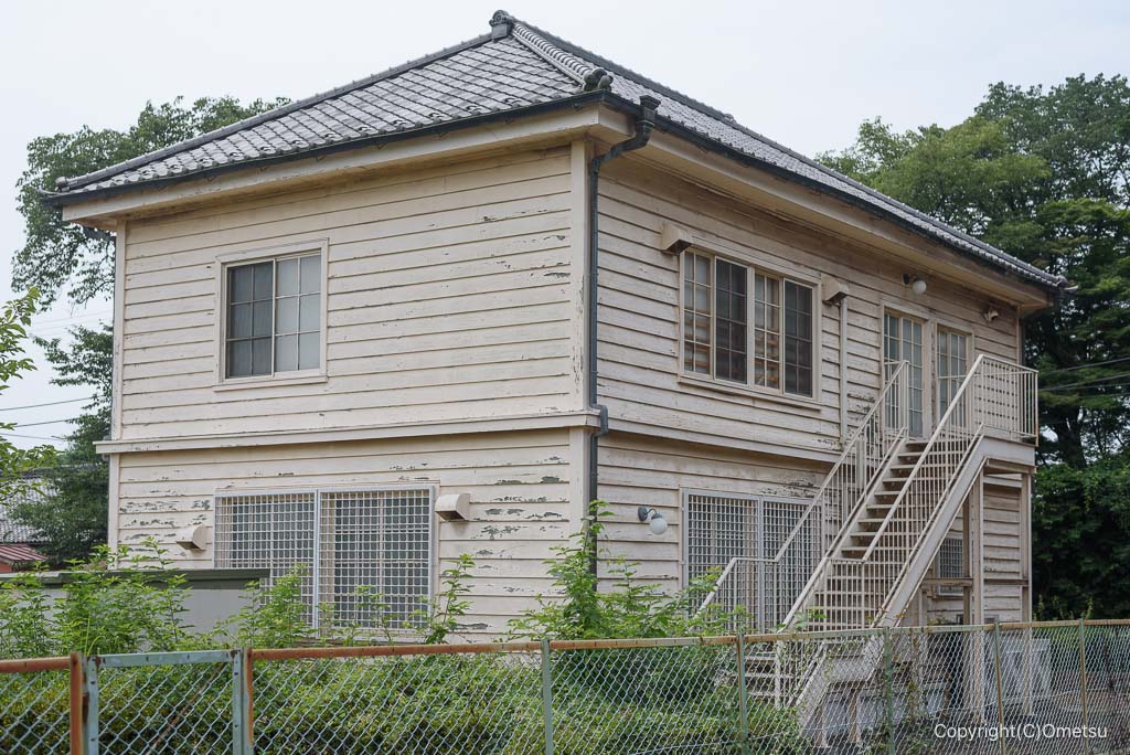 瑞穂町・元狭山ふるさと思い出館の裏側