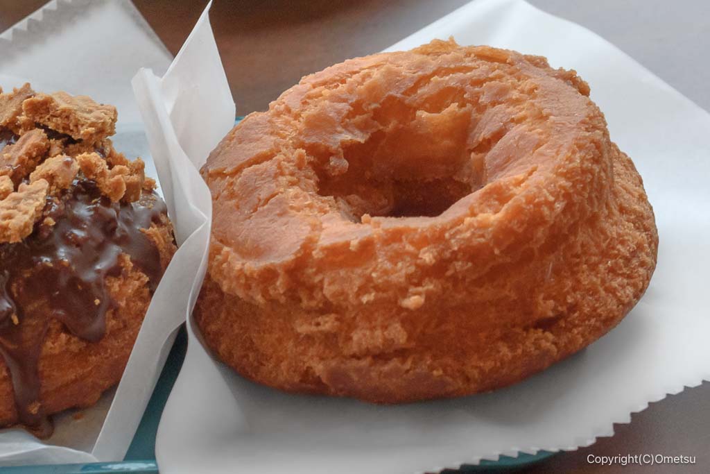 青梅・梅郷の、グッドシェッドの、プレーンドーナッツ