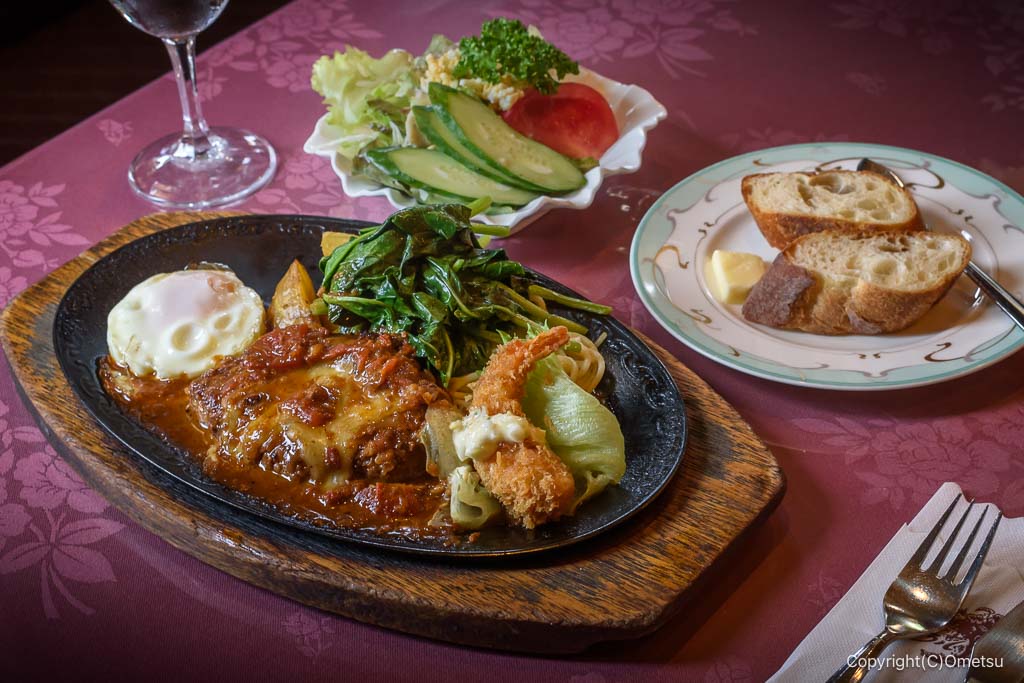 羽村市の洋食店・コーラルの、コーラルハンバーグ・ランチセット