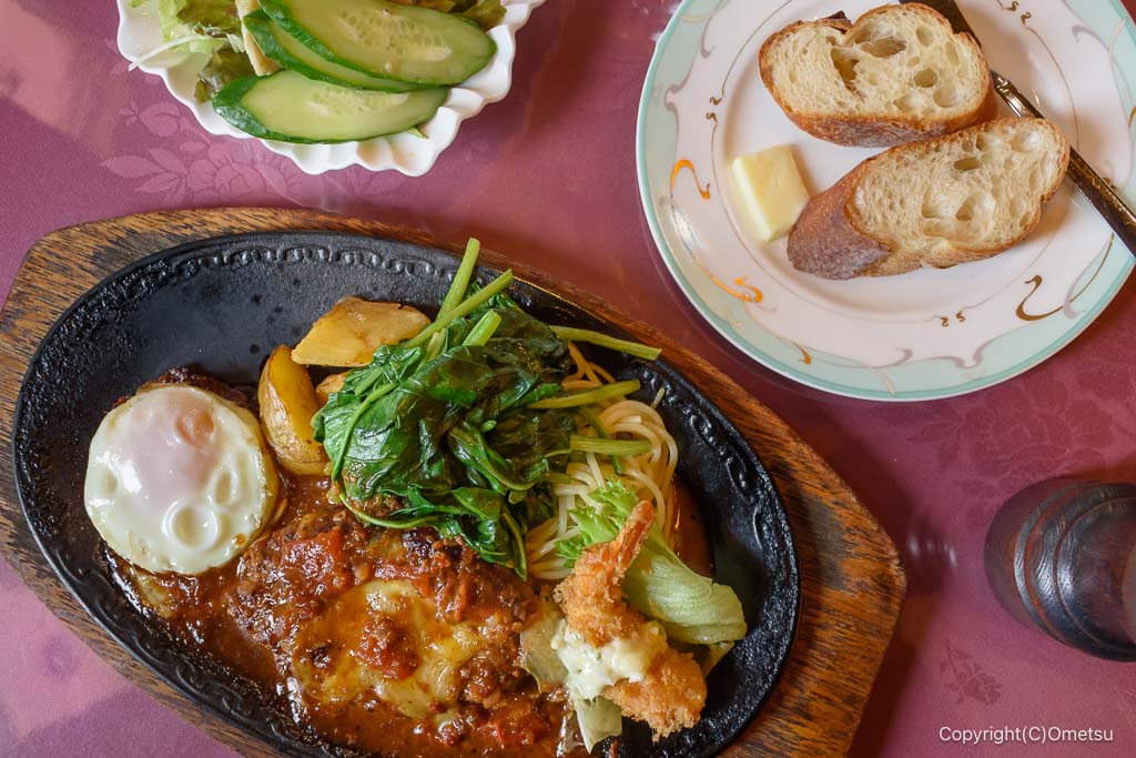 羽村市の洋食店・コーラルの、コーラルハンバーグ・ランチセット