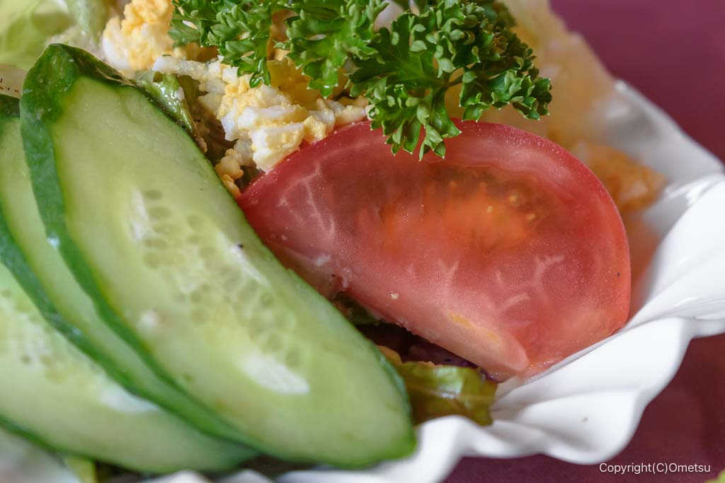 羽村市の洋食店・コーラルの、ランチ・サラダの野菜