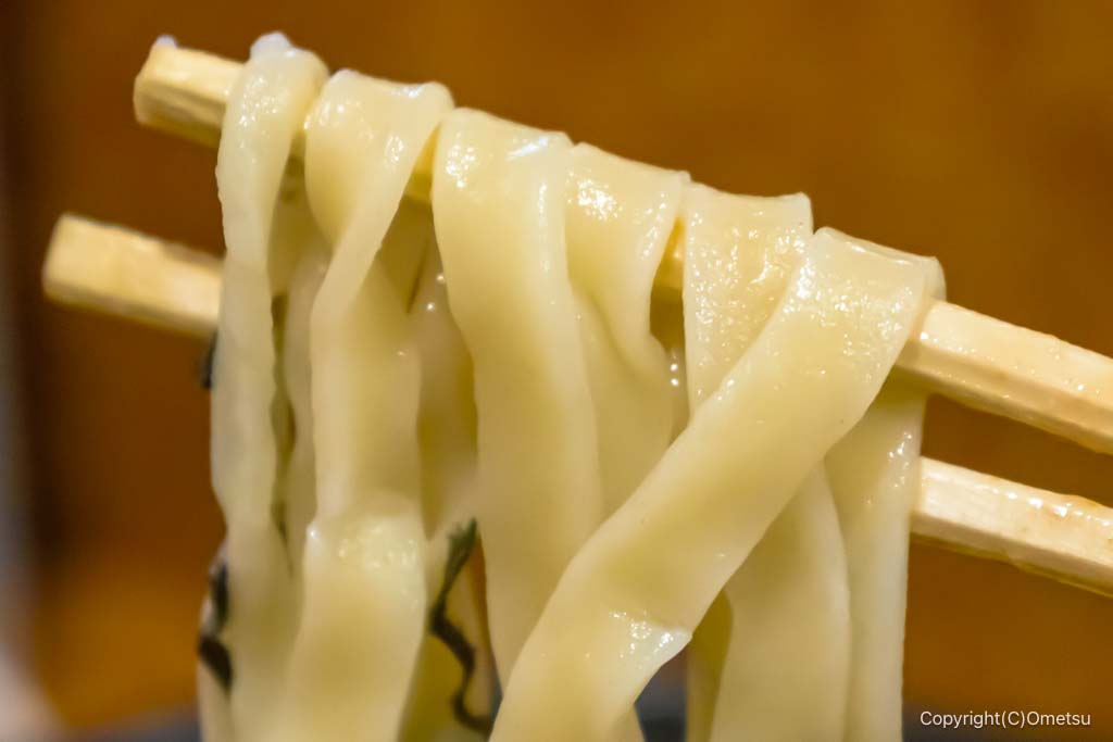 羽村市・麺の蔵 かめだ屋の、平打ち麺