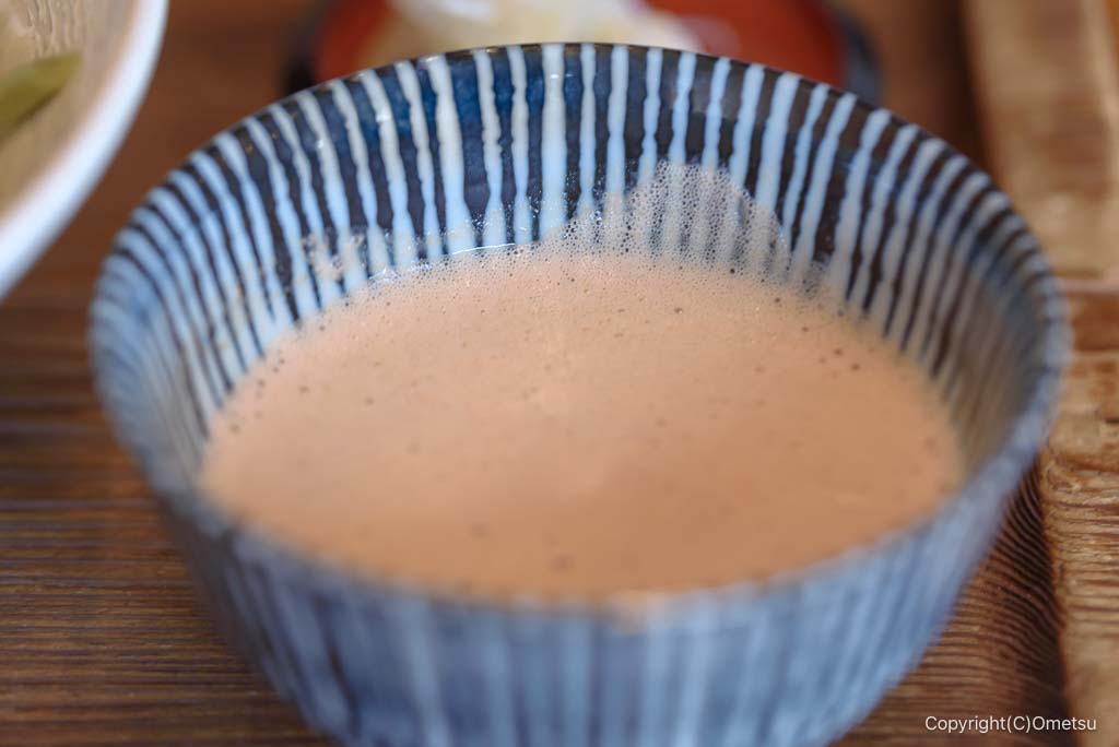 青梅市・御岳山の、紅葉屋の、くるみ汁