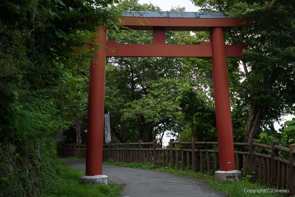 御岳山・参道の鳥居
