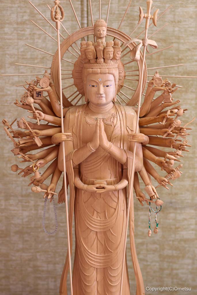 瑞穂町・Gallery喫茶 小仏 の、千手観音立像