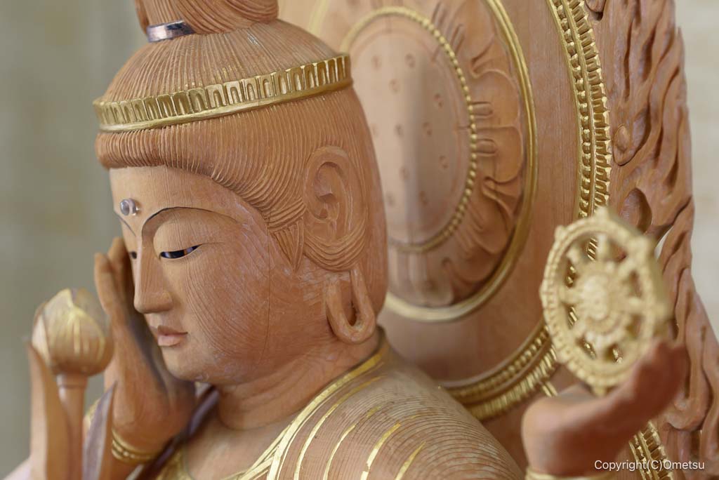 瑞穂町・Gallery喫茶 小仏 の、如意輪観音坐像