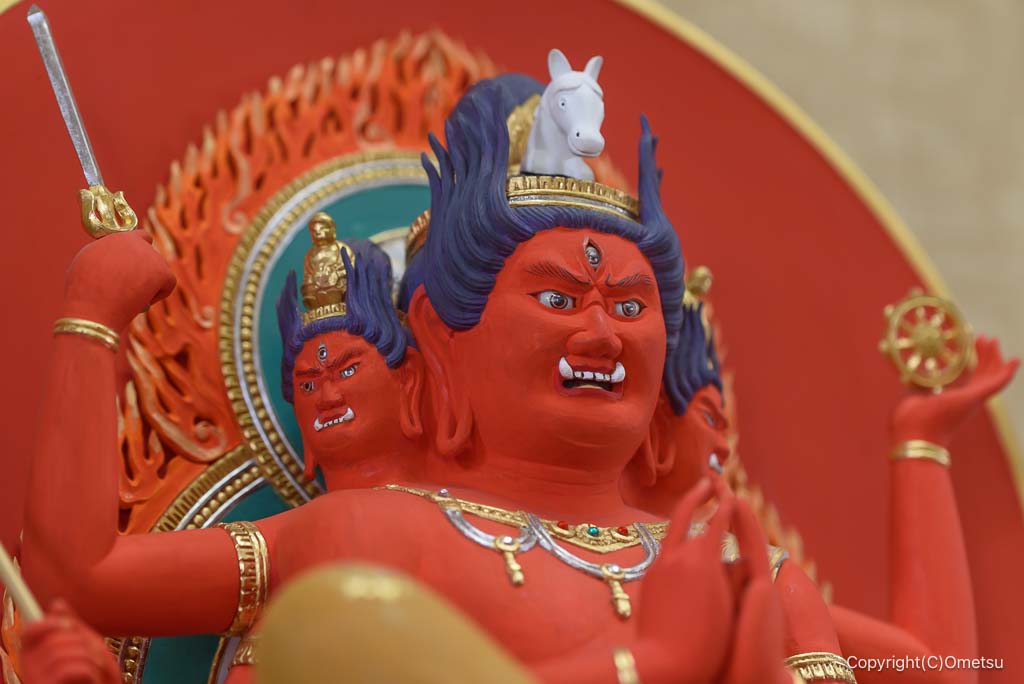 瑞穂町・Gallery喫茶 小仏 の、馬頭観音坐像