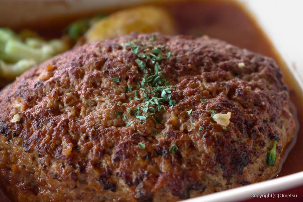 福生「Cafeどす」の、ハンバーグ