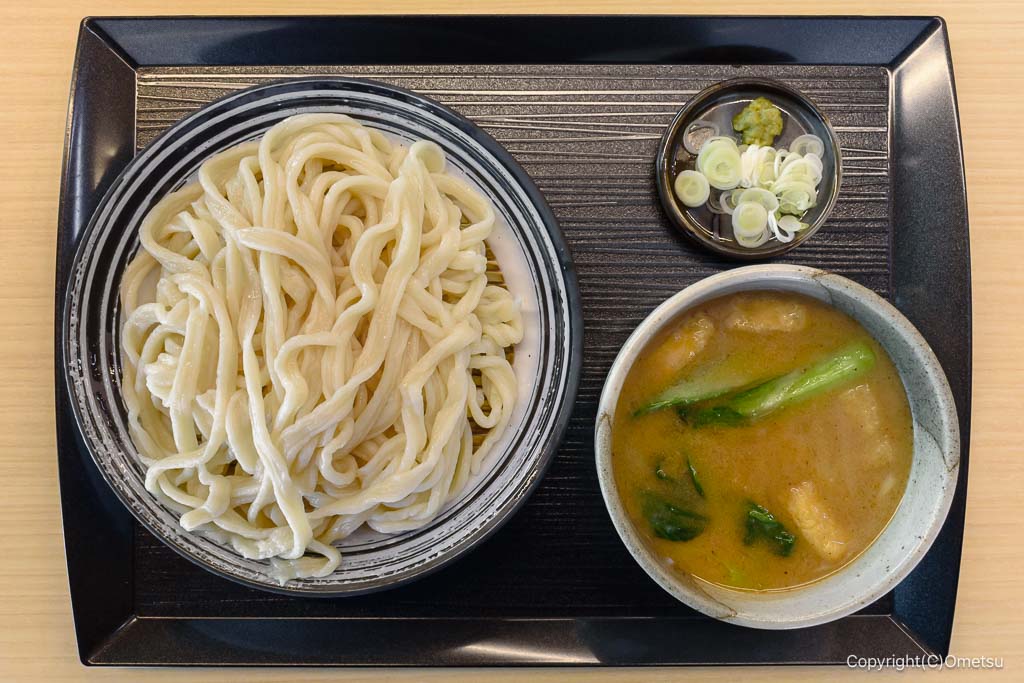 武蔵野うどん・竹國青梅店の、あごだし鳥汁うどん