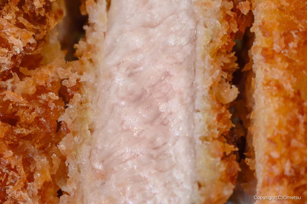 青梅市・とんかつ芯の、ロースカツ定食