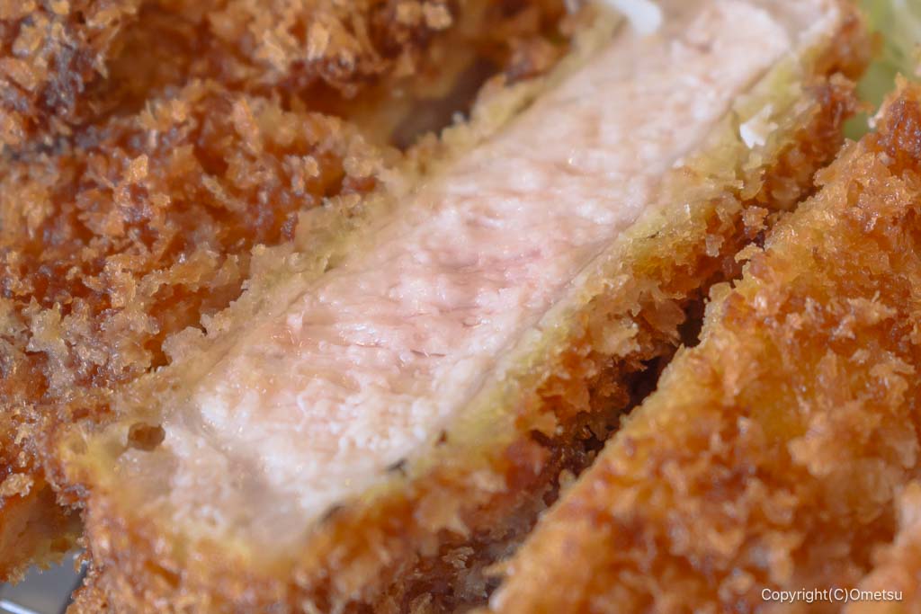 青梅市・とんかつ芯の、ロースカツ定食