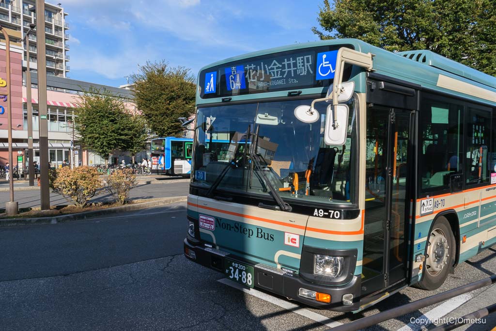 花小金井駅の、西武バス・吉64系統