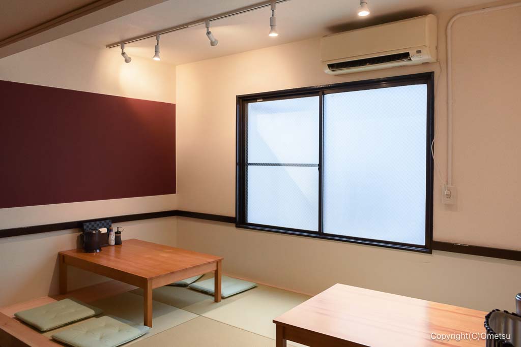 青梅市・師岡の「とんかつ芯」の座敷席