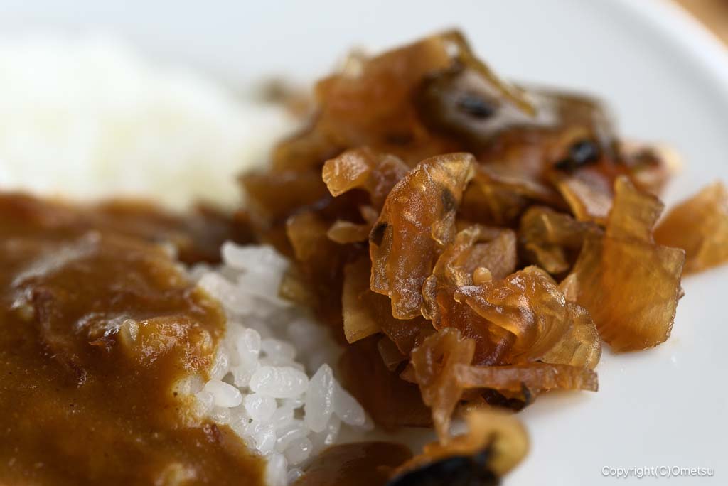 青梅市・今井のカフェAMYの、カレーの福神漬け