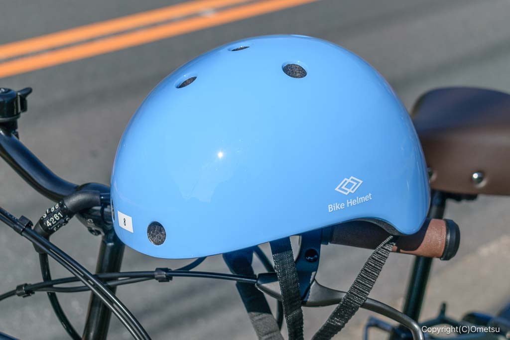青梅市レンタサイクル・うめクルのヘルメット