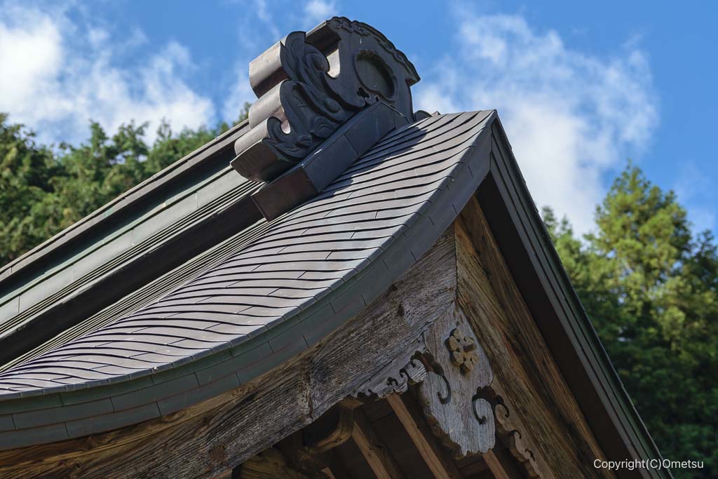 青梅・上成木神社の、延命寺の山門