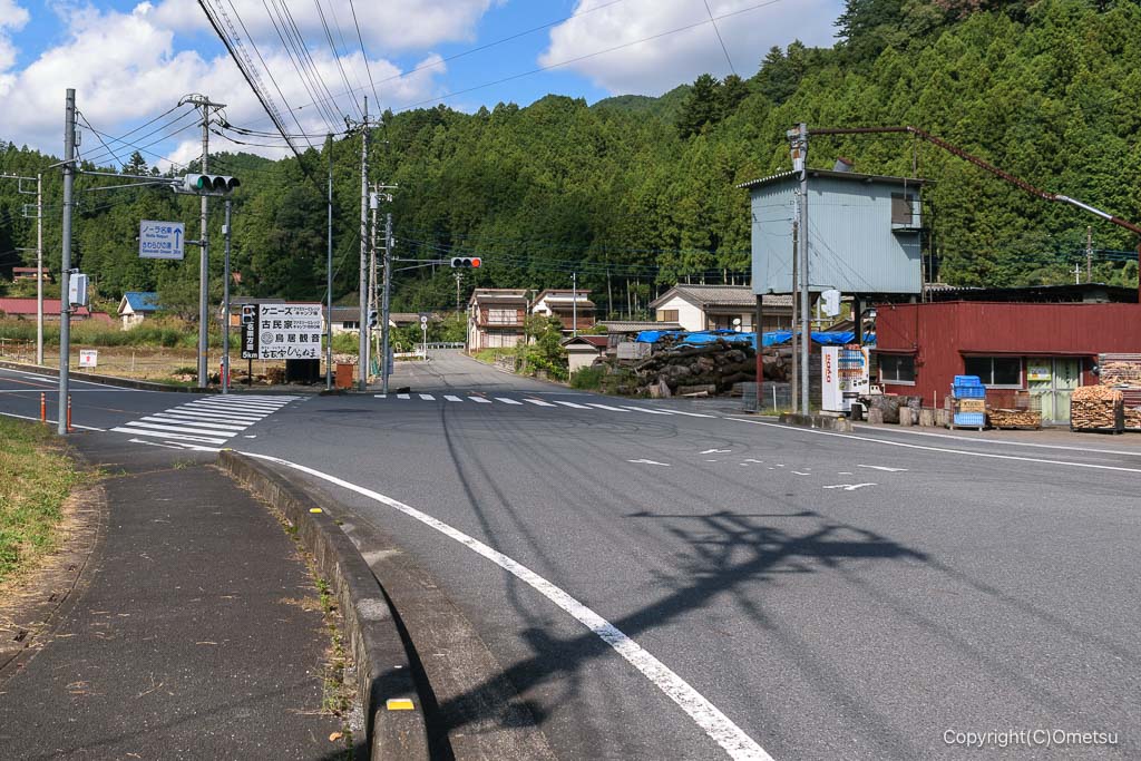 飯能・県道53号線交差点