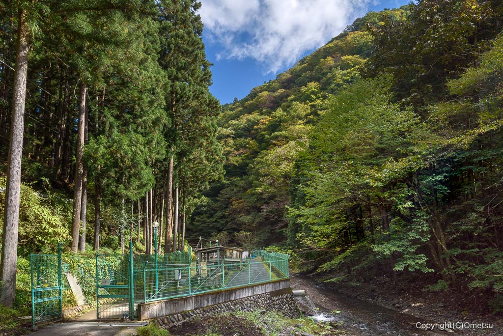 奥多摩町・小河内漁業協同組合 峰谷川養殖池