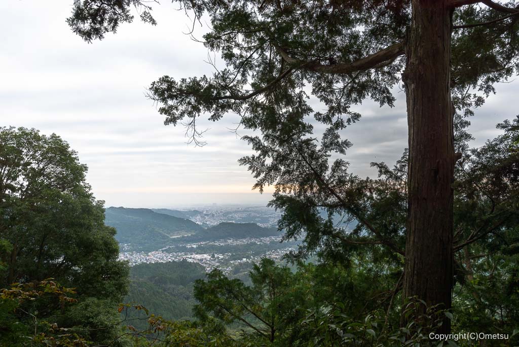 青梅・日の出山登山道の、金比羅神社からの、光景