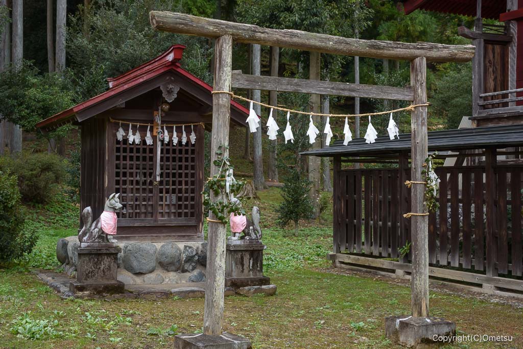 青梅・下山八幡神社の稲荷社