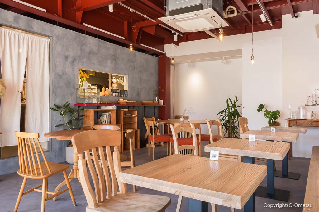 青梅市・河辺のCapital cafe kitchenの店内