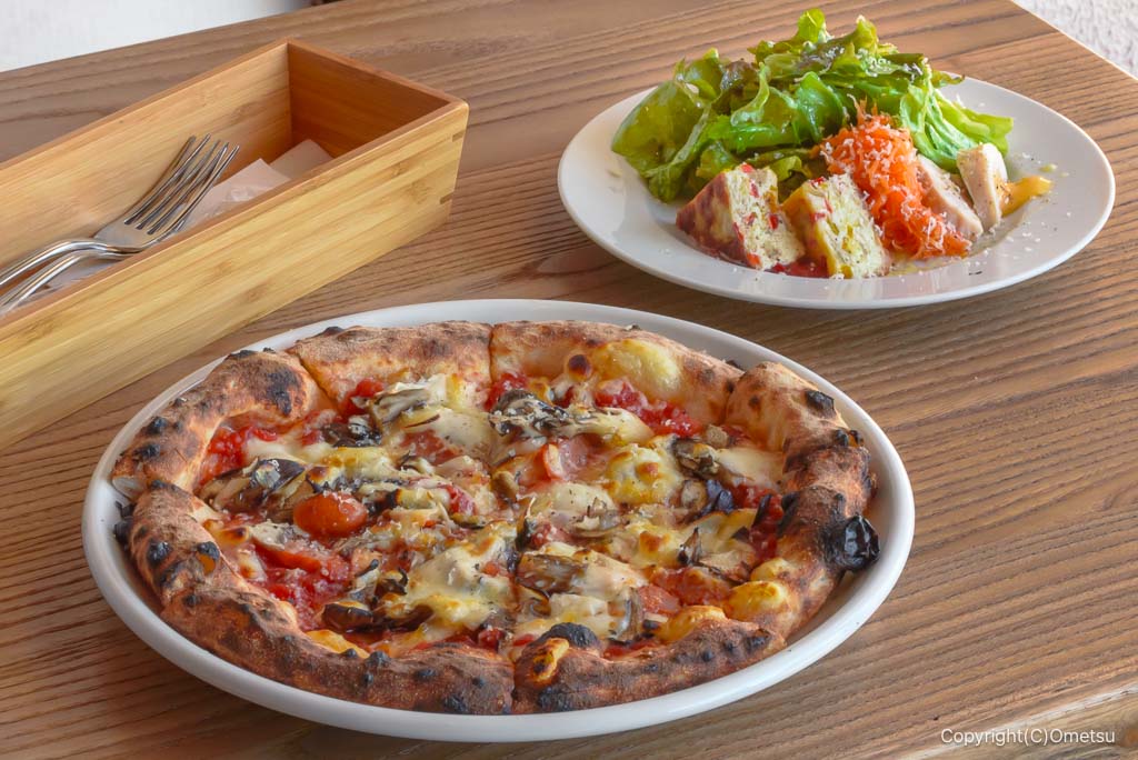 青梅市・河辺のCapital cafe kitchenの、「サラダと前菜の盛り合わせ」