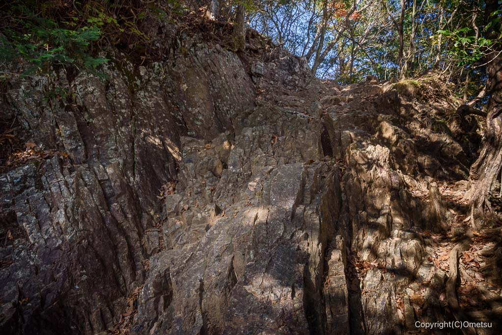 奥多摩・大岳山直下の岩場