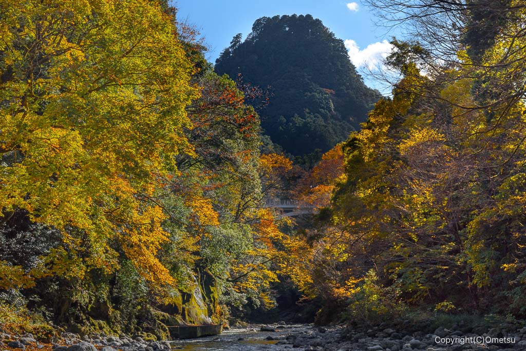 奥多摩町・氷川渓谷と、愛宕山