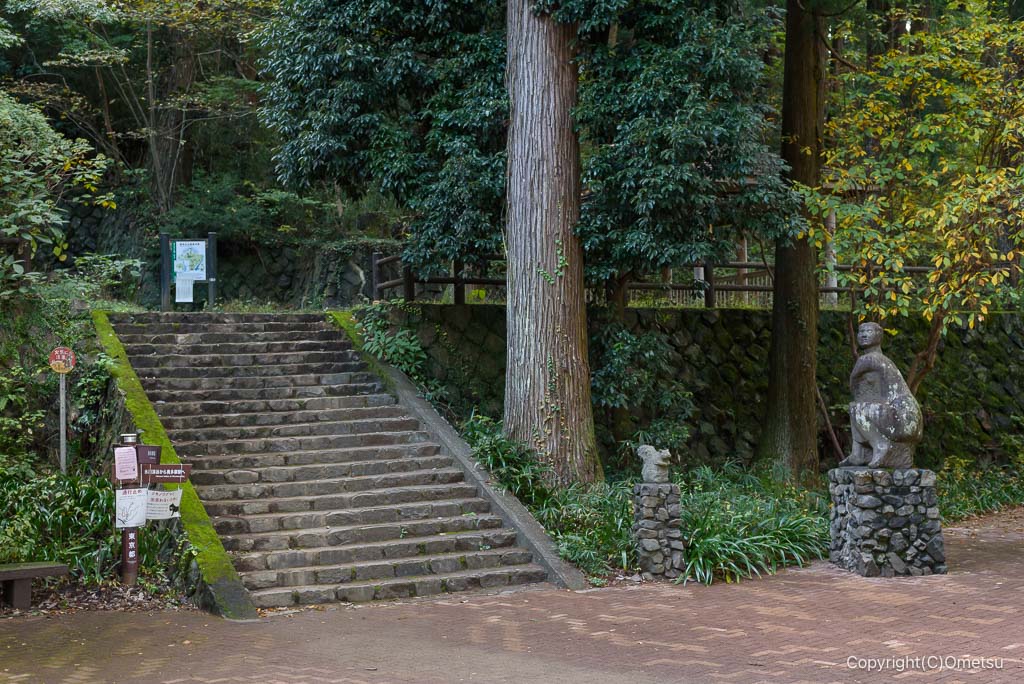 奥多摩・氷川渓谷・昭和橋入口広場