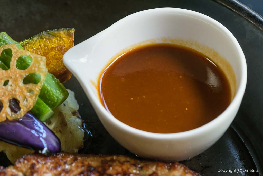 飯能市・レストランHAMA、黒毛和牛ハンバーグの、デミグラスソース