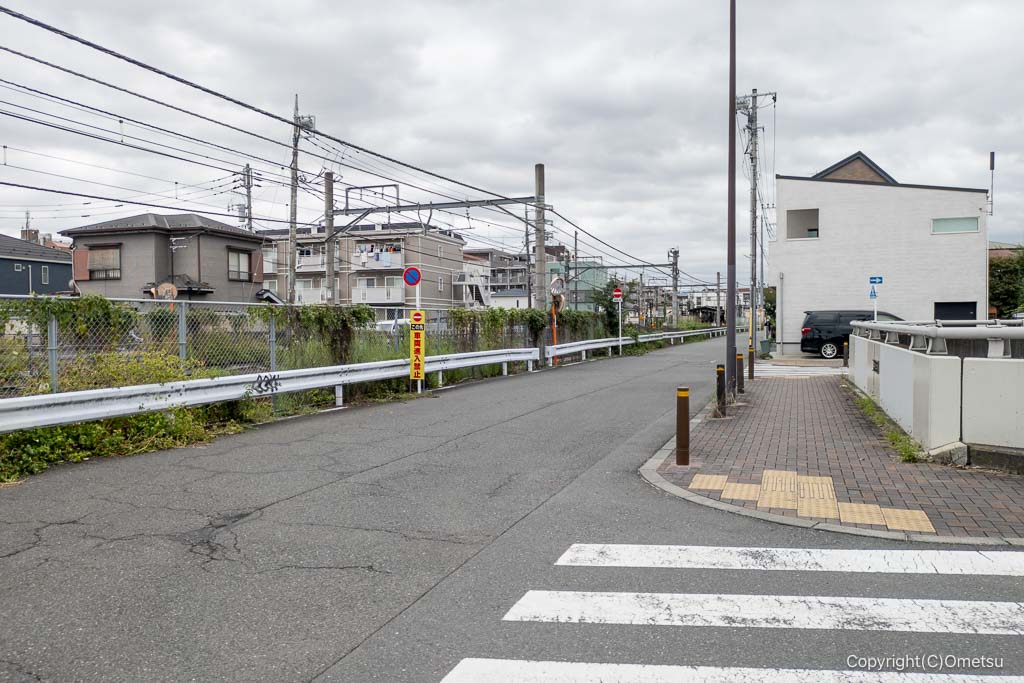 JR中込駅付近の、立川基地引込線跡