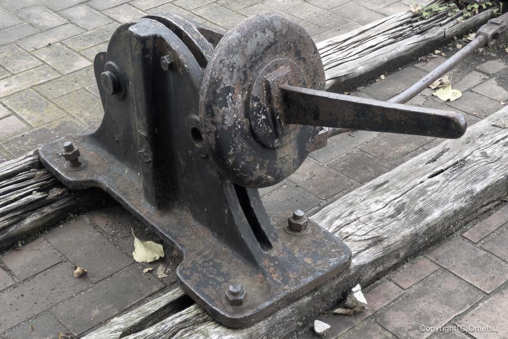 昭島市・中込引込線通り・分岐点の転轍機（ポイント変換機）