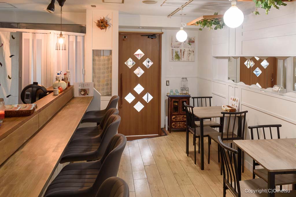 福生・Maria’s Terraceの、店内