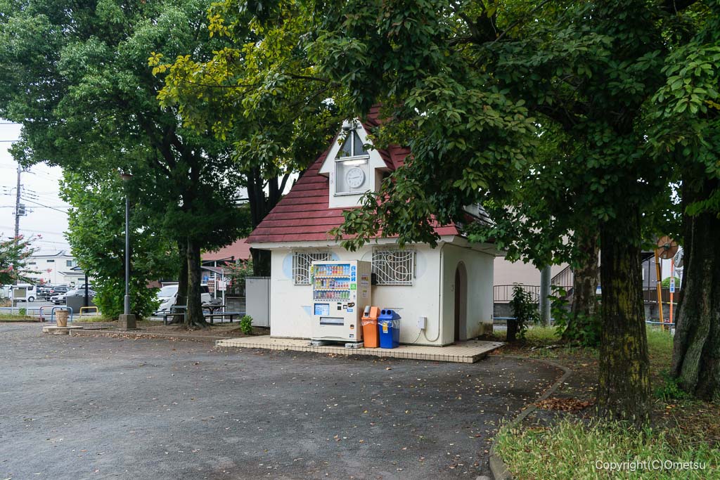 東京都・小作砂利採集線跡近くの、くすのき児童公園