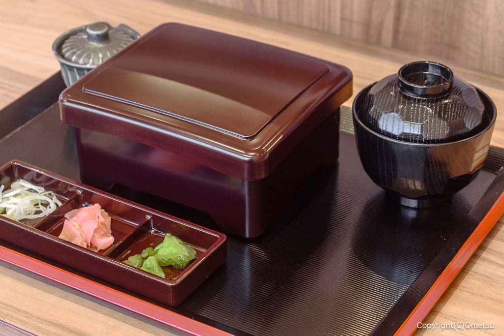 鰻の成瀬 の、うな重・並・梅