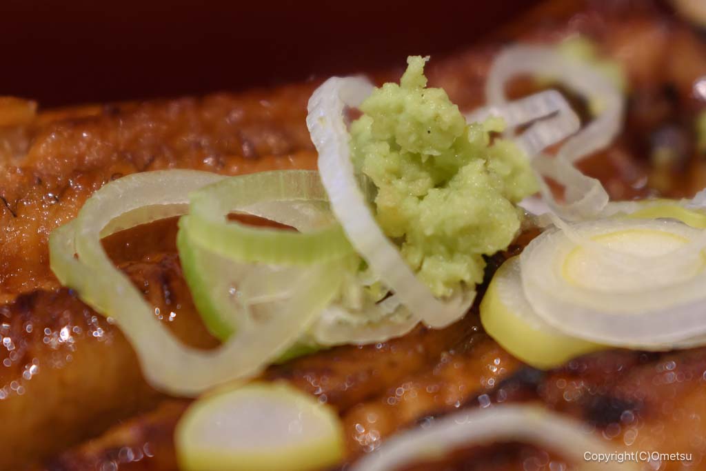 鰻の成瀬の、ネギとワサビ