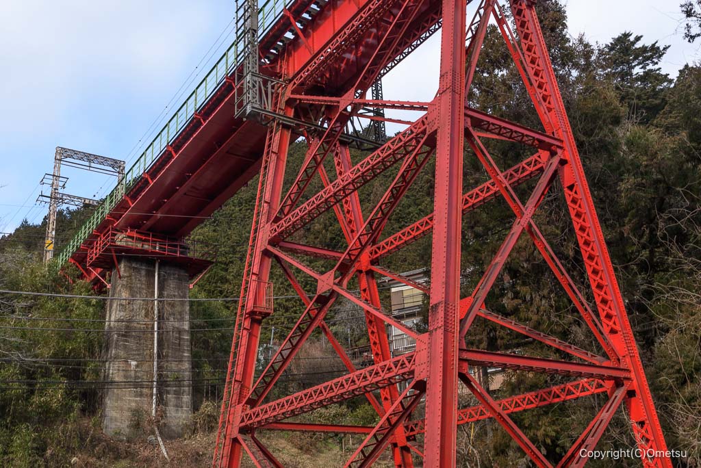 青梅線・奥沢橋梁の橋桁