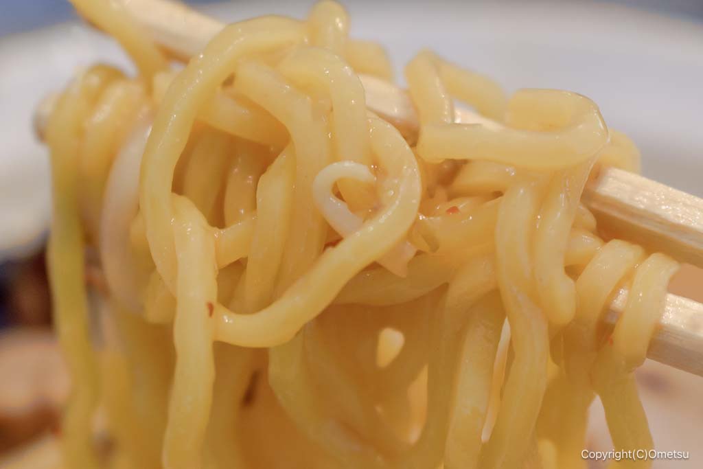 青梅 ○坊本店の、麺