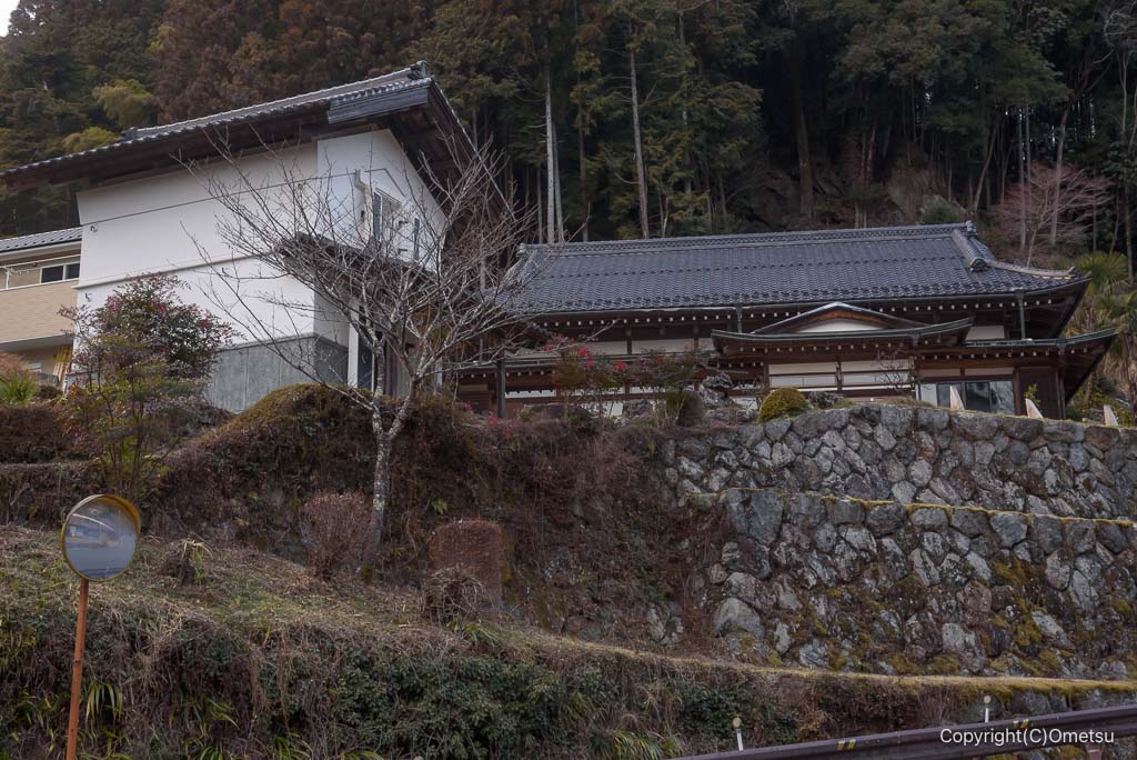 日の出山登山口の、御師の屋敷