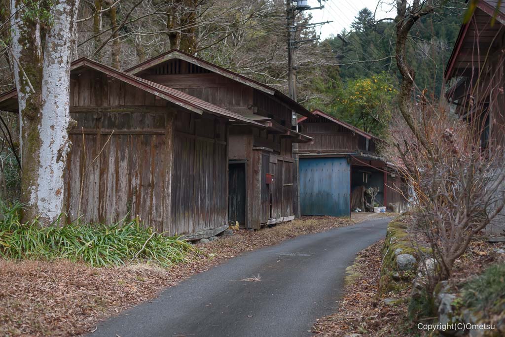 日の出町、一ノ護王神社付近の、南御坂