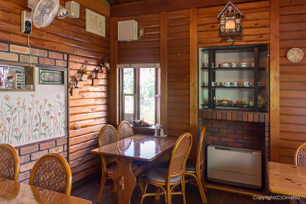 瑞穂町・ハーフタイムの、店内