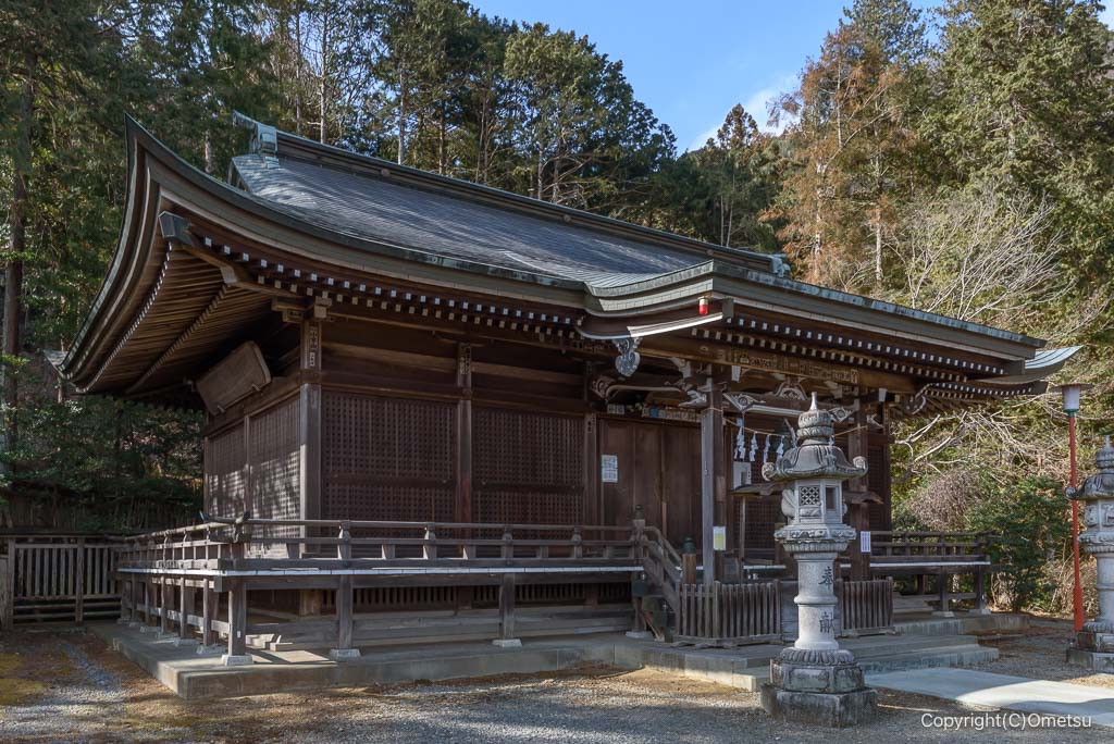 青梅市・愛宕神社の拝殿